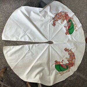 Vintage Christmas Tree Skirt Santa Sleigh Reindeer Painted Printed Design